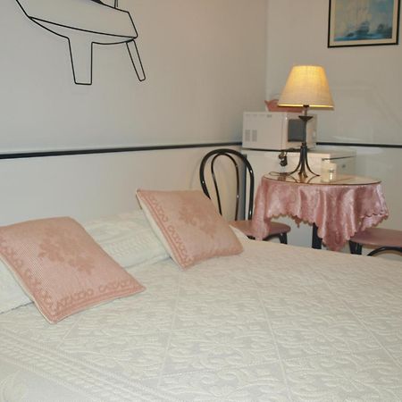 Hotel La Conchiglia La Maddalena  Værelse billede