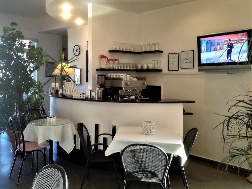 Hotel La Conchiglia La Maddalena  Eksteriør billede